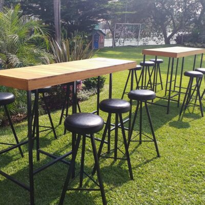 Modelo industrial con 06 bancos redondos